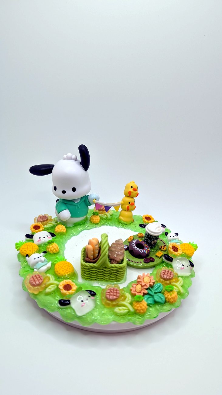 Decoden creation from Deko DIY Studio